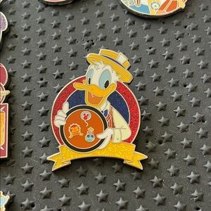 Donald 25 years of trading pin